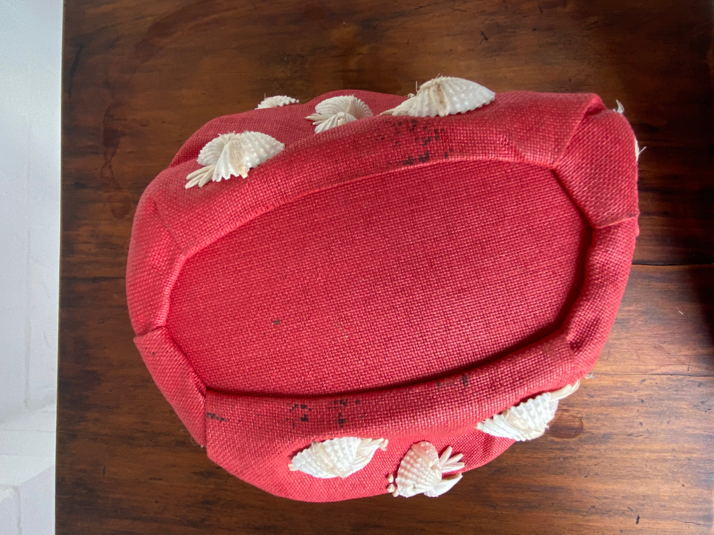 1950's Red Woven Panama Straw Drawstring Pouch Purse with Seashell Embellishment