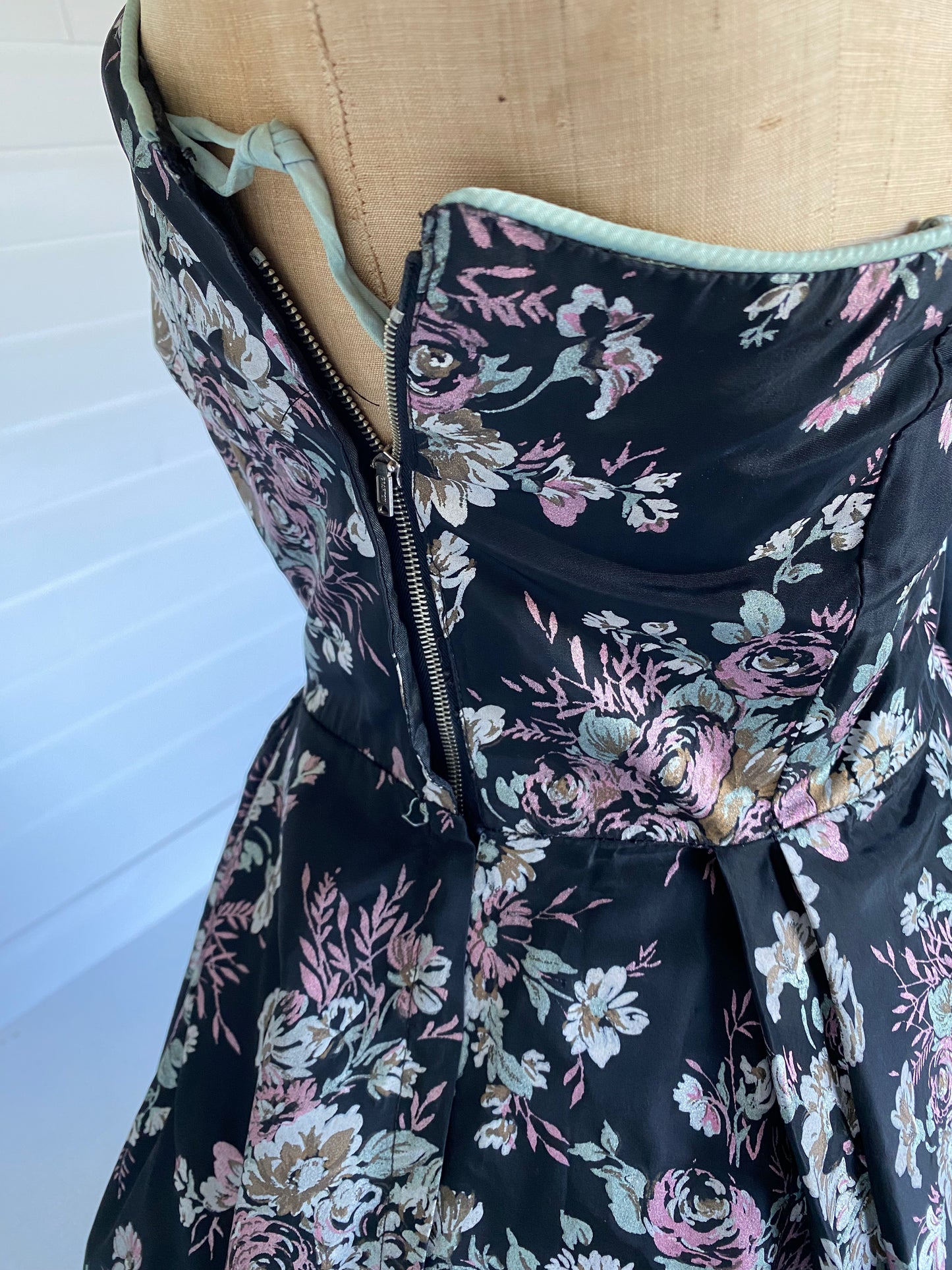 1950'S Oriental Flower Dress