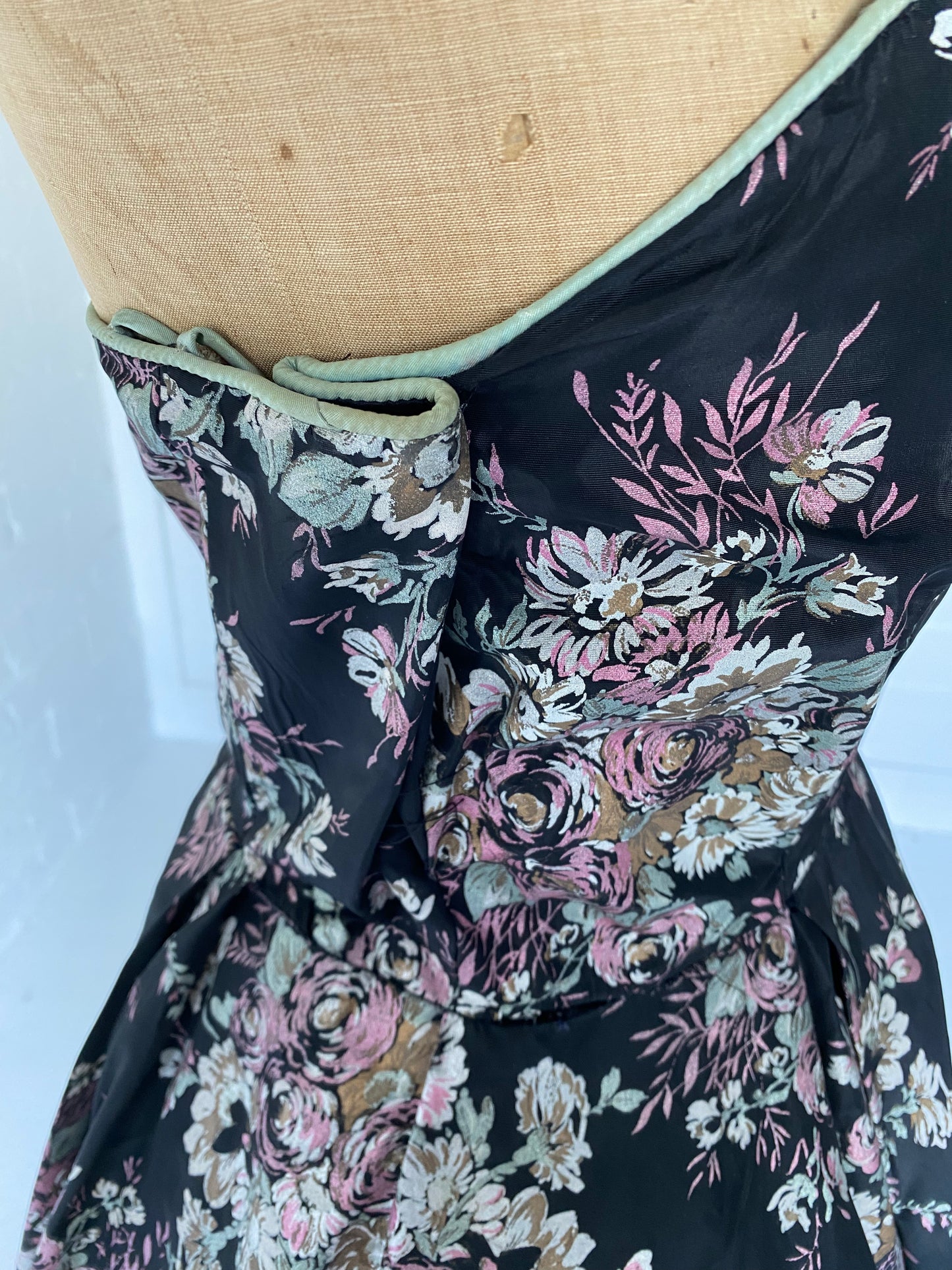 1950'S Oriental Flower Dress