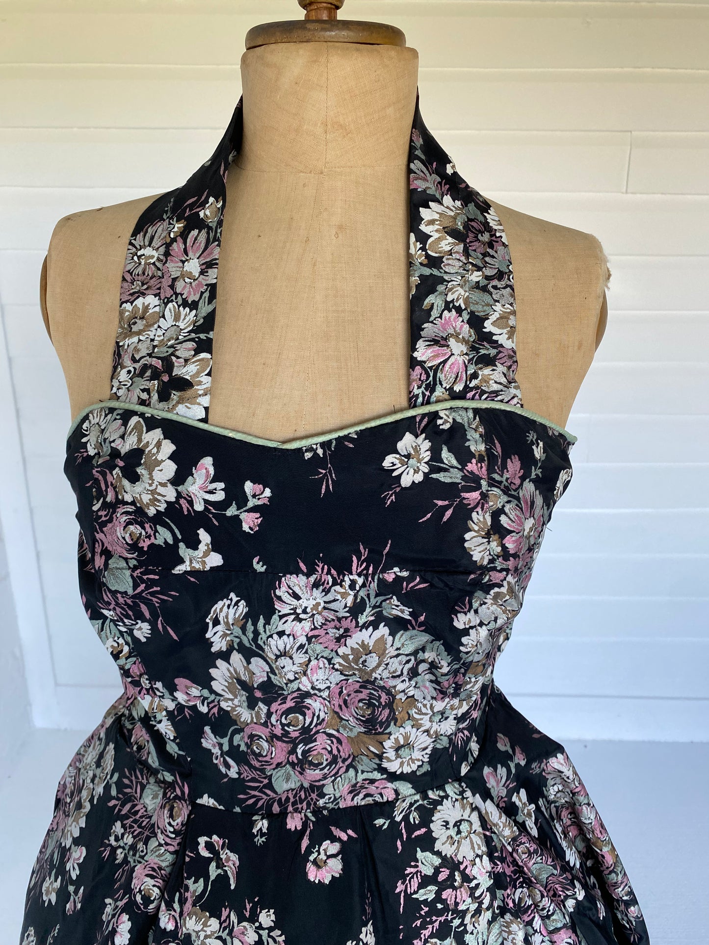 1950'S Oriental Flower Dress