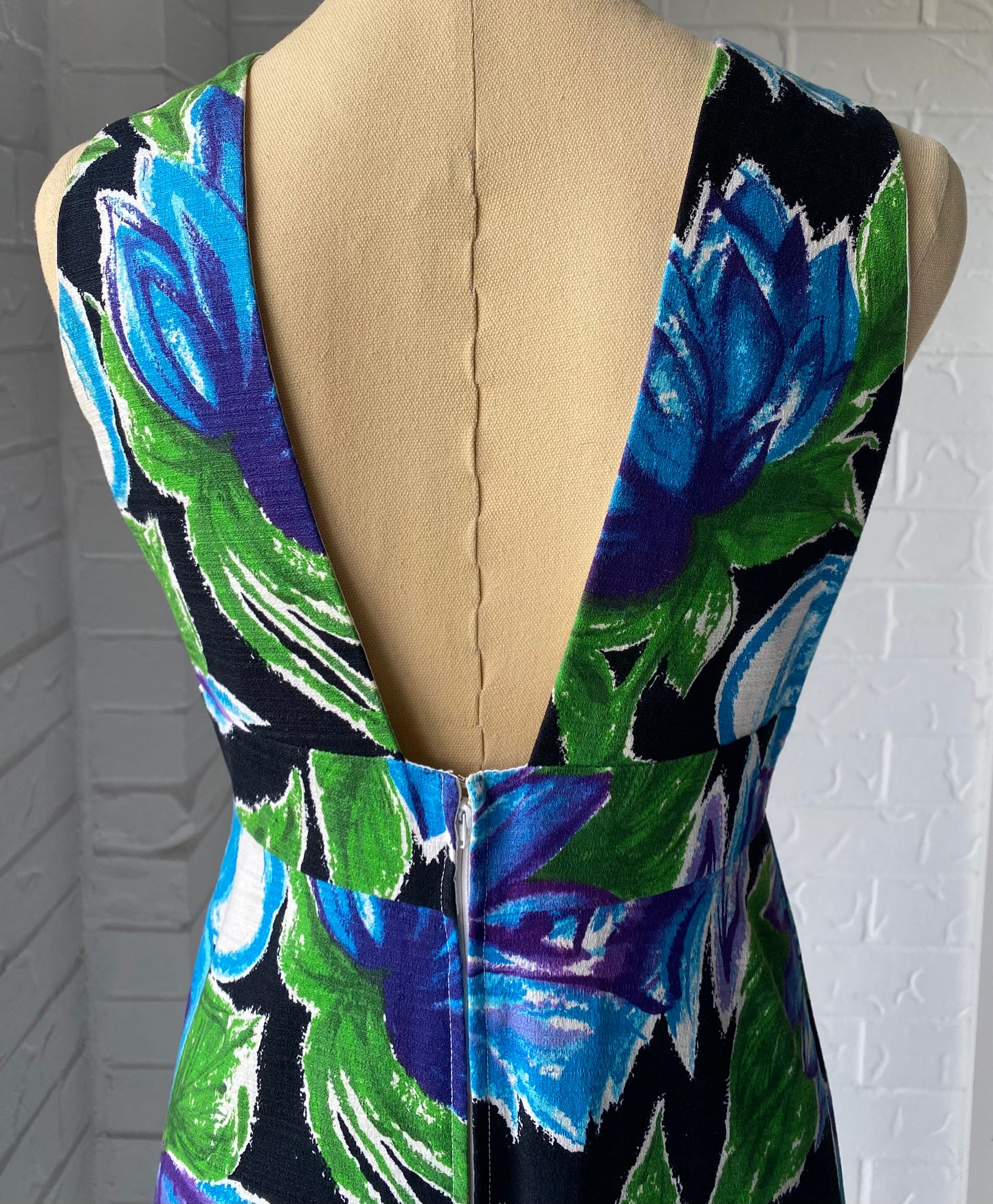 Bright Elegant 1970's Tori Richards Cotton Maxi Dress