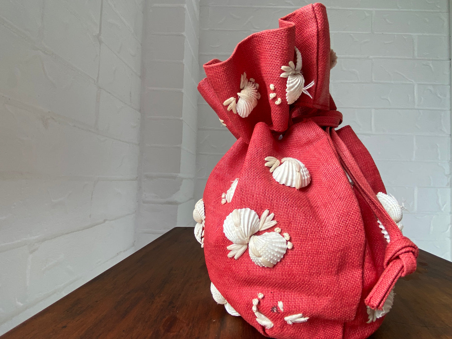 1950's Red Woven Panama Straw Drawstring Pouch Purse with Seashell Embellishment
