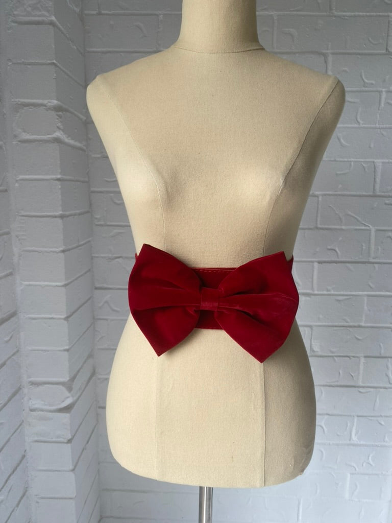 Vintage Giant Red Bow Belt