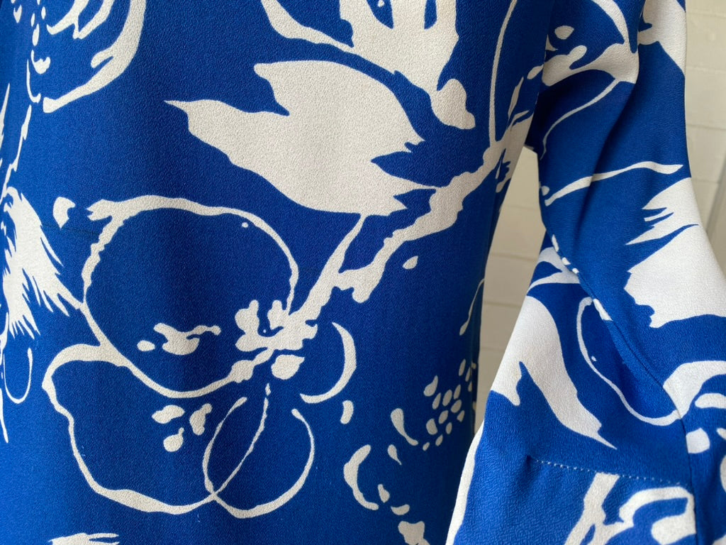 1970's One Sleeve Blue & White Floral Kaftan