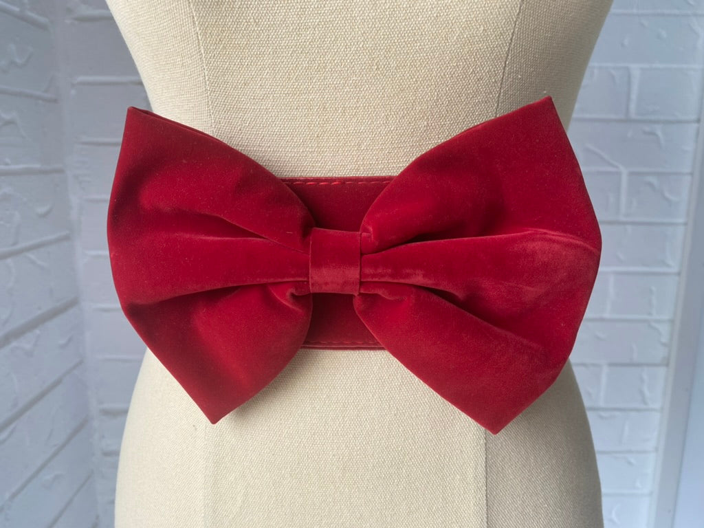 Vintage Giant Red Bow Belt