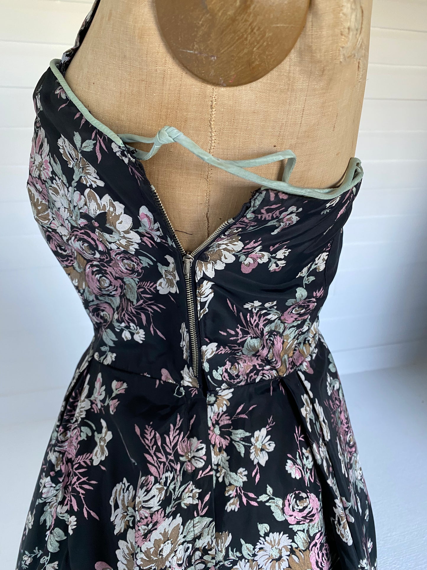 1950'S Oriental Flower Dress