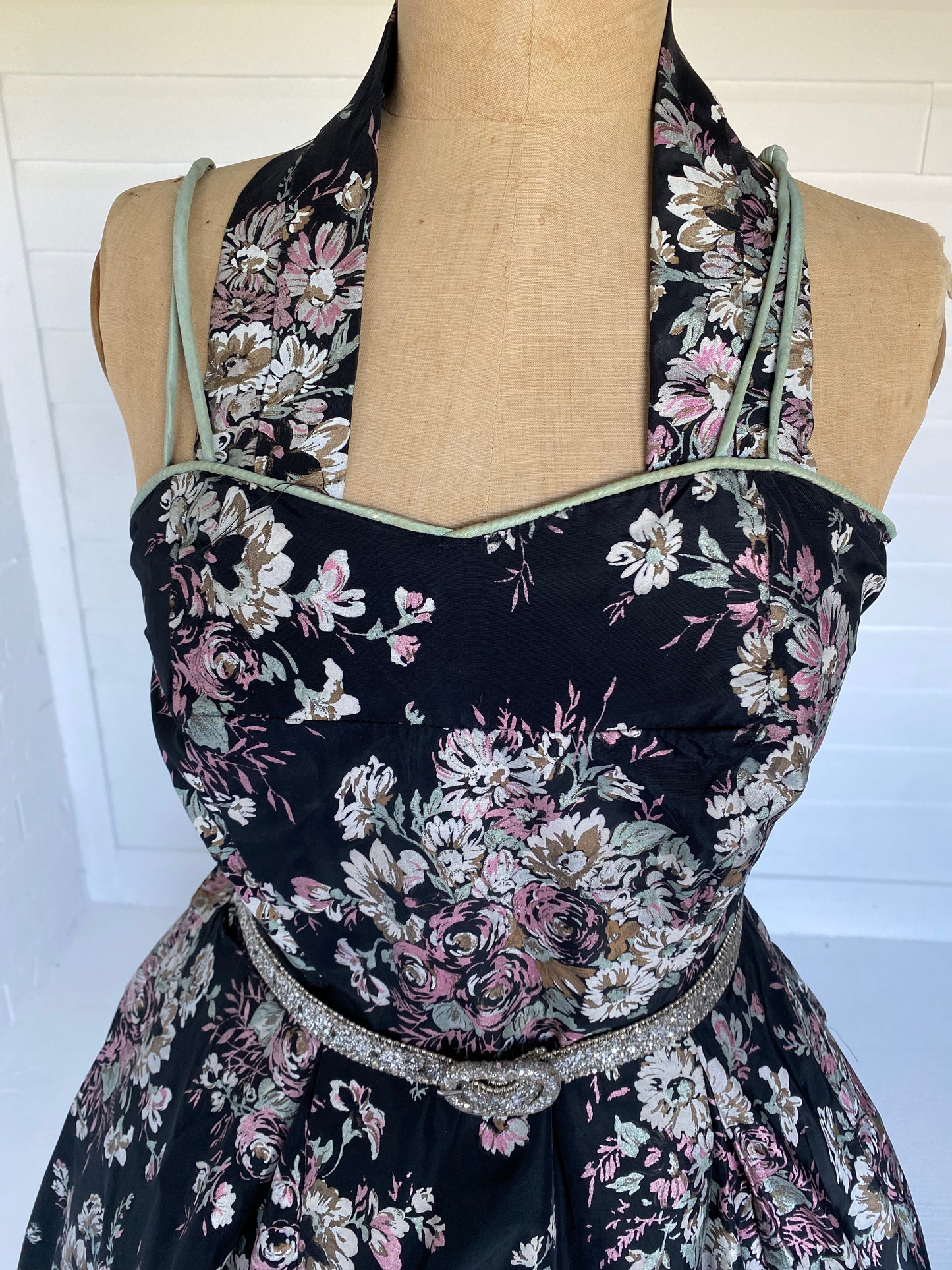 1950'S Oriental Flower Dress