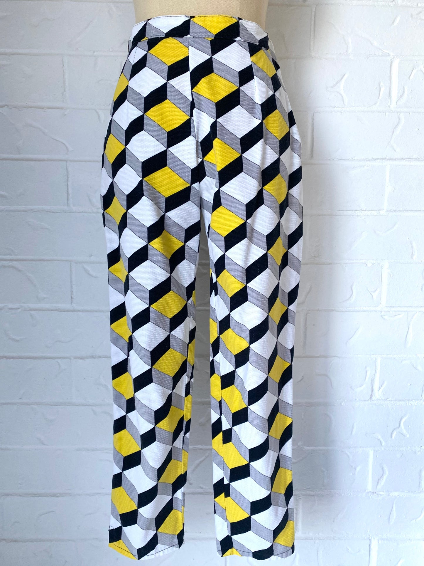 Geometric Pop Art Cropped Pants